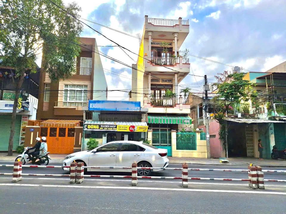 Bán nhà mặt tiền đường Nguyễn Thị Minh Khai, Nha Trang 117,7m² - Đầu tư sinh lời tuyệt vời!