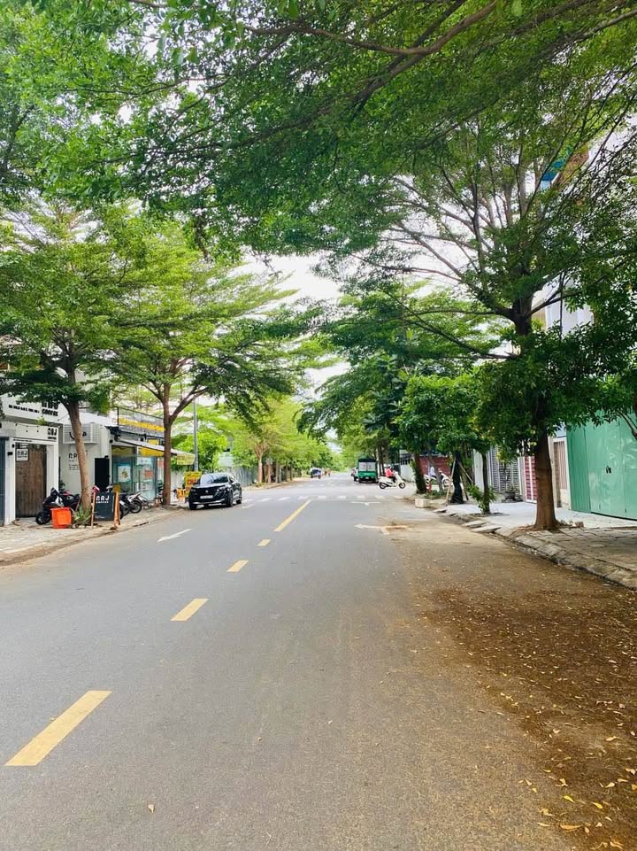 Đất nền 2 mặt tiền Phước Long A, Nha Trang 163m² giá 12.7 tỷ - Cơ hội đầu tư hiếm có!