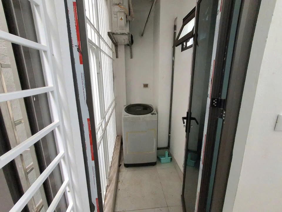 Studio 35m² tại Ngõ 61 Yên Hoà, Cầu Giấy - Full nội thất, thoáng mát!