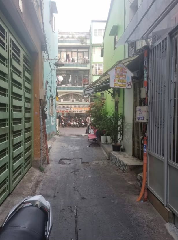 Nhà bán Quận 5 - Diện tích 31m² giá 5 tỷ - Vị trí đắc địa gần Quận 1