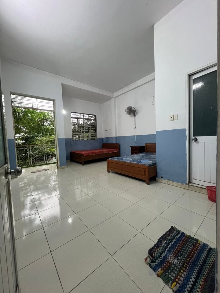 Phòng cho thuê K109 Tô Hiệu, Liên Chiểu 35m² giá chỉ 3 triệu - Ban công thoáng mát!