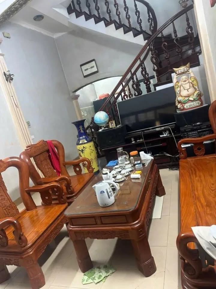 Nhà nguyên căn Đống Đa 50m² giá 13 triệu - Full nội thất, vào ở ngay!