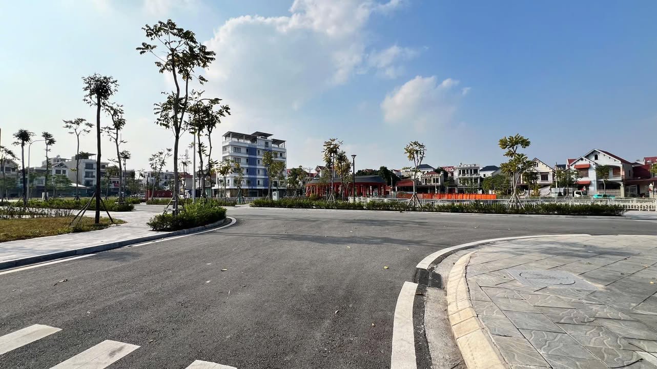 Đất nền dự án Bavella, Bắc Giang 83m² giá 5 tỷ - View hồ tuyệt đẹp!