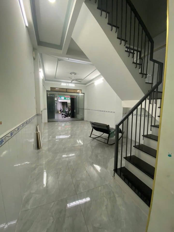 Nhà mặt tiền cho thuê tại Bình Tân 96m² giá 20 triệu - Đầu tư sinh lời ngay!