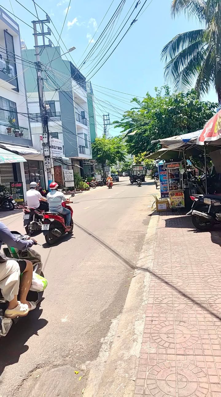 Lô đất mặt tiền kinh doanh Hoàng Văn Thụ, Quy Nhơn 85m² giá 6.999 tỷ - Cơ hội đầu tư tuyệt vời!