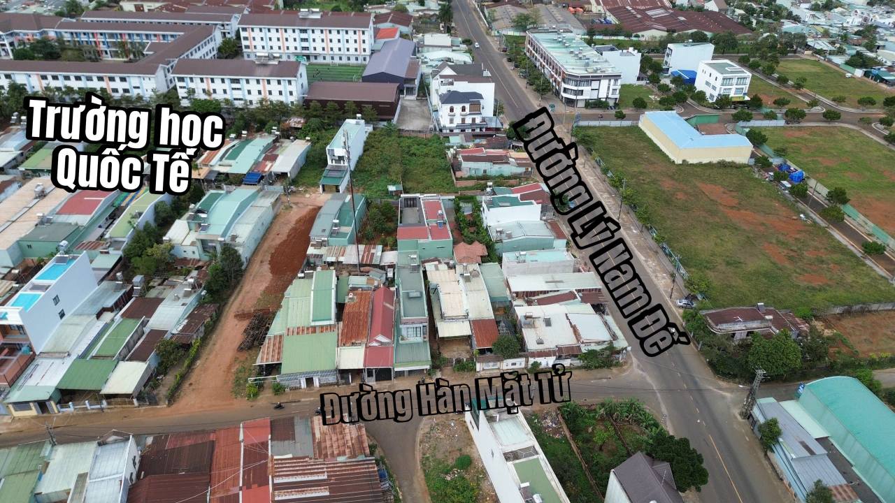 Nhà mặt tiền Hàn Mặc Tử, Pleiku 266m² giá 4.4 tỷ - Kinh doanh sầm uất!