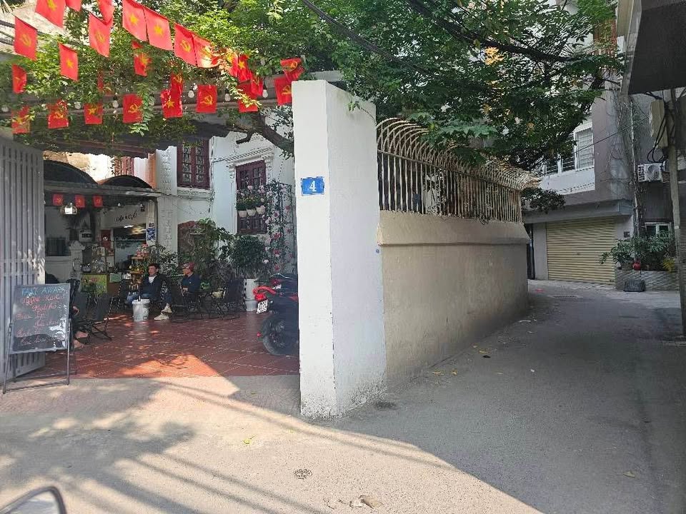 Nhà đẹp Thanh Xuân 42m² giá 7.99 tỷ - Sẵn sàng ở ngay!