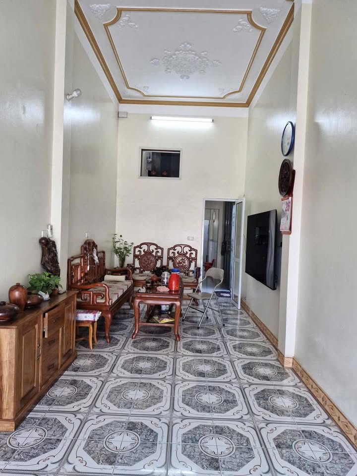 Nhà riêng tổ 4, phường Hữu Nghị 46m² giá 3 tỷ - Thiết kế chắc chắn, gần chợ!