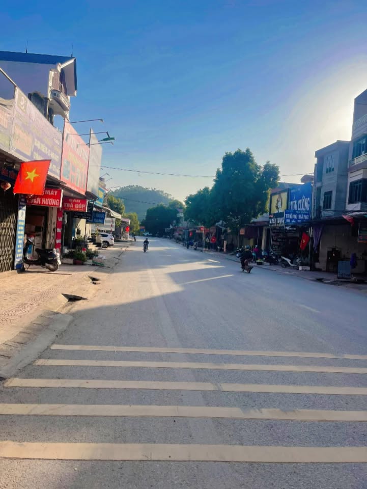 Đất thổ cư 1230m² Mỏ Trạng, Tam Tiến giá 1 tỷ - Vị trí đắc địa bên Quốc lộ 17!