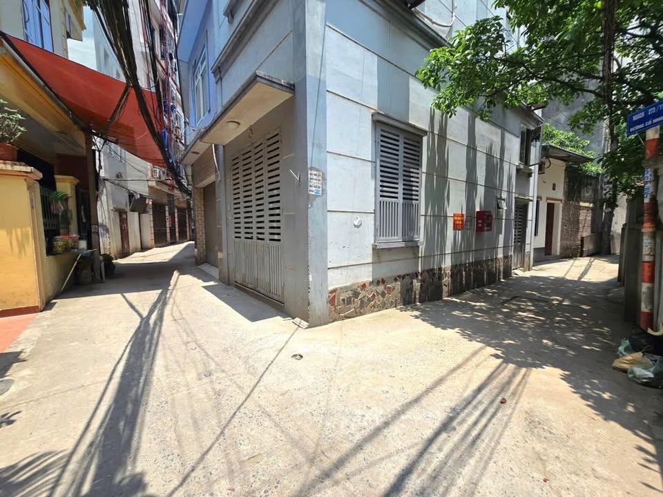 Nhà phố Cổ Nhuế 75m² giá thỏa thuận - Dân trí cao, hàng xóm thân thiện!