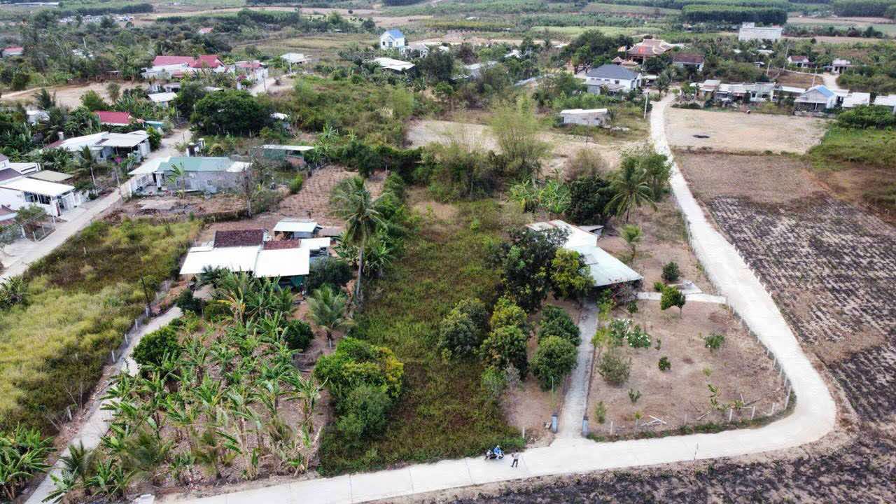 Đất Diên Đồng, Diên Khánh 1787m² giá 3.9 tỷ - Phù hợp làm farm hoặc biệt thự ven sông!