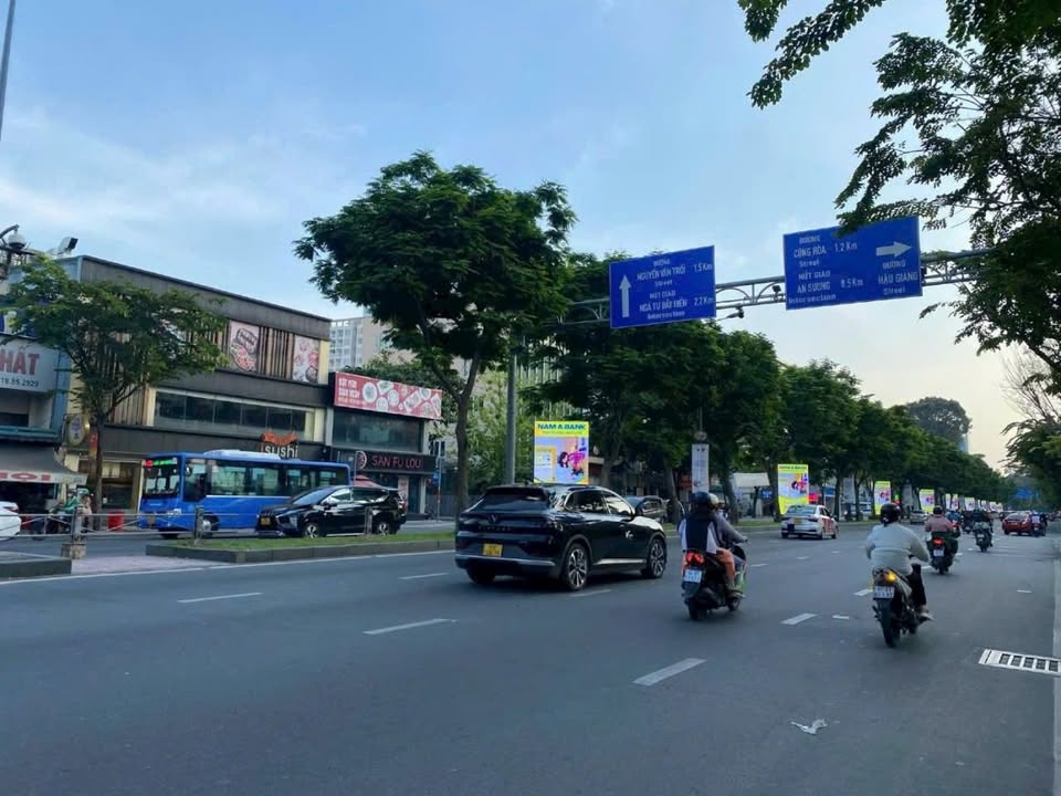 Nhà cấp 4 mặt tiền Trường Sơn, Tân Bình 280m² giá 95 tỷ - Đầu tư sinh lời ngay!