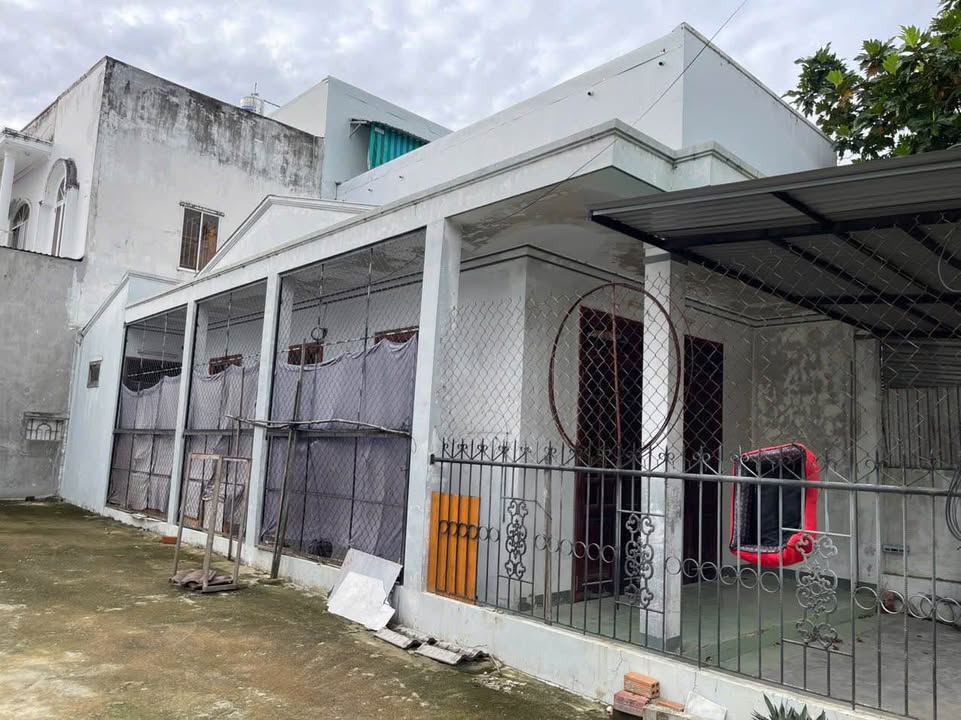 Đất Vĩnh Hải Nha Trang 83.7m² giá 4.25 tỷ - Gần biển và chợ Vĩnh Hải!