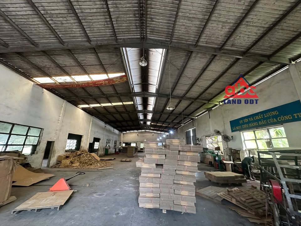 Cho thuê khu nhà xưởng Trảng Bom 4500m² giá 200 triệu - Giao thông thuận tiện cho xe tải, container