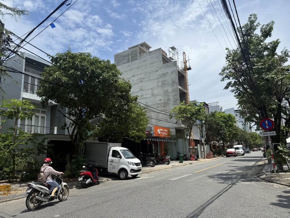 Bán đất mặt tiền Dương Đình Nghệ, Đà Nẵng 99m² giá 15.2 tỷ - Cơ hội hiếm có cho đầu tư!