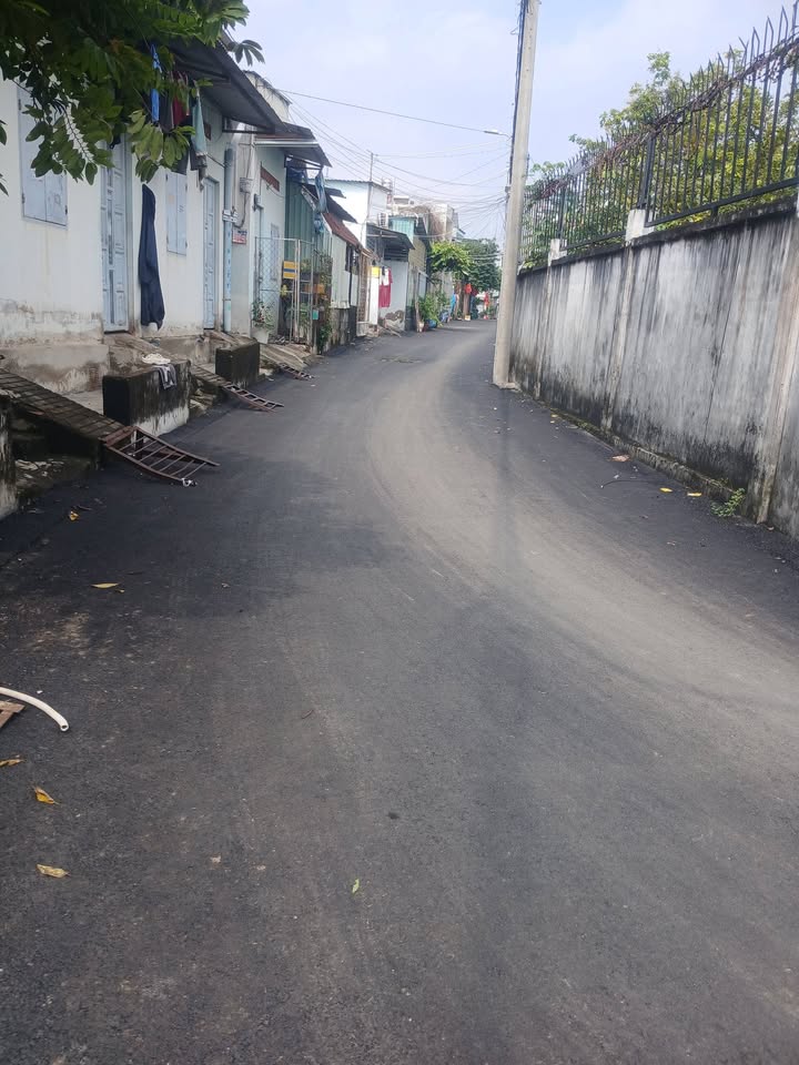 Nhà phố Phước Long B Quận 9 69m² giá 6.8 tỷ - Thiết kế hiện đại và thoáng mát!