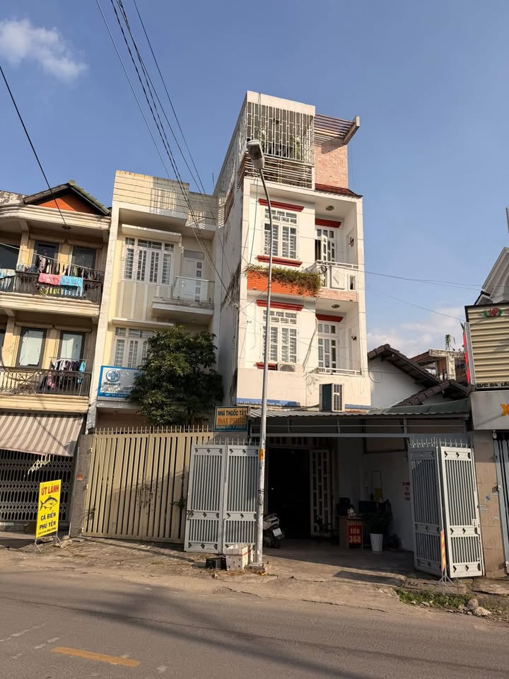Nhà mặt tiền đường Lâm Thị Hố, quận 12, 76m² giá 6.25 tỷ - Kinh doanh đa ngành nghề!