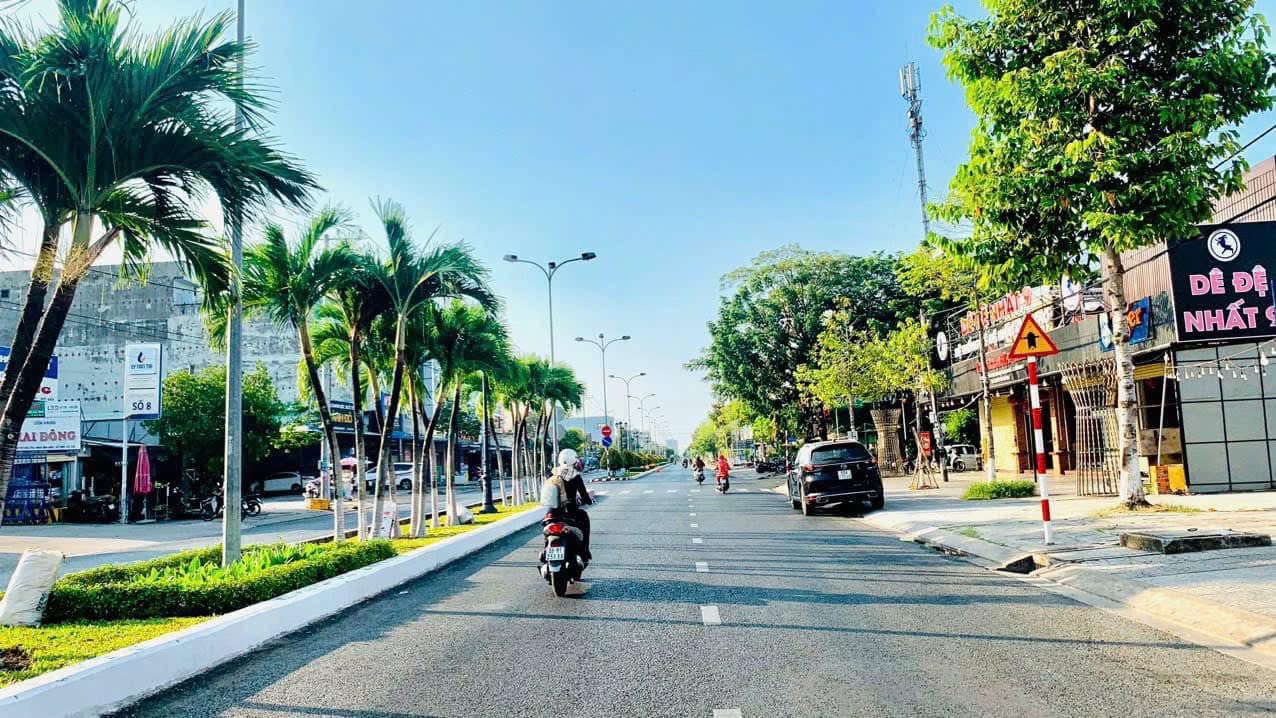 Đất nền liền kề mặt tiền đường 3 Tháng 2, Rạch Giá 225m² - Giá thương lượng hấp dẫn!