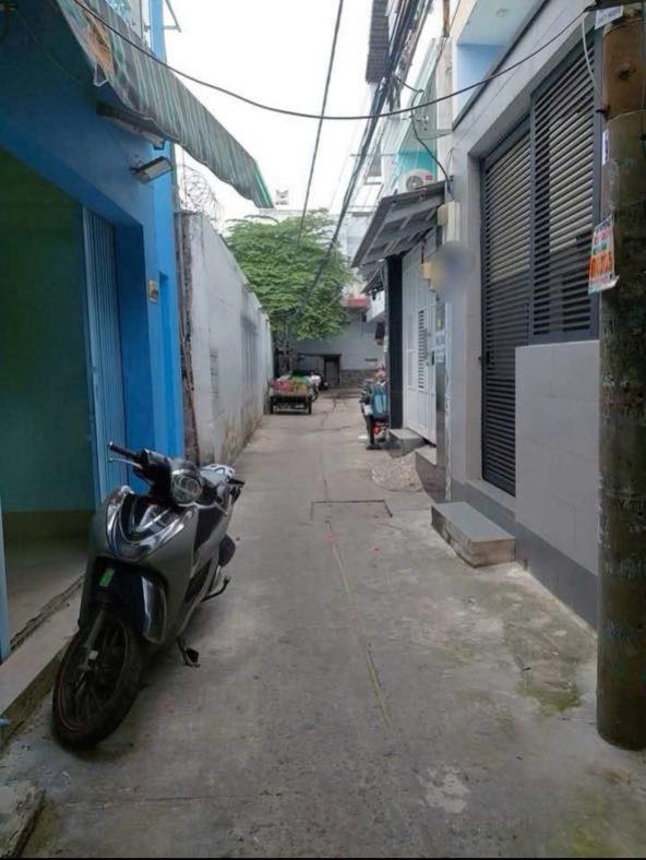 Nhà Phạm Thế Hiển, P5, Q8, 46.8m² giá 4.9 tỷ - Chính chủ, sổ hồng đầy đủ!