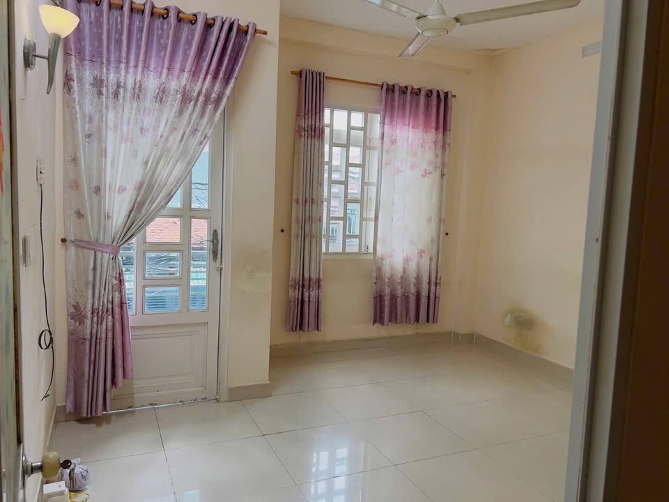 Nhà cho thuê hẻm C7 Phạm Hùng, Bình Hưng 32m² giá 8.5 triệu - Thương lượng ngay!