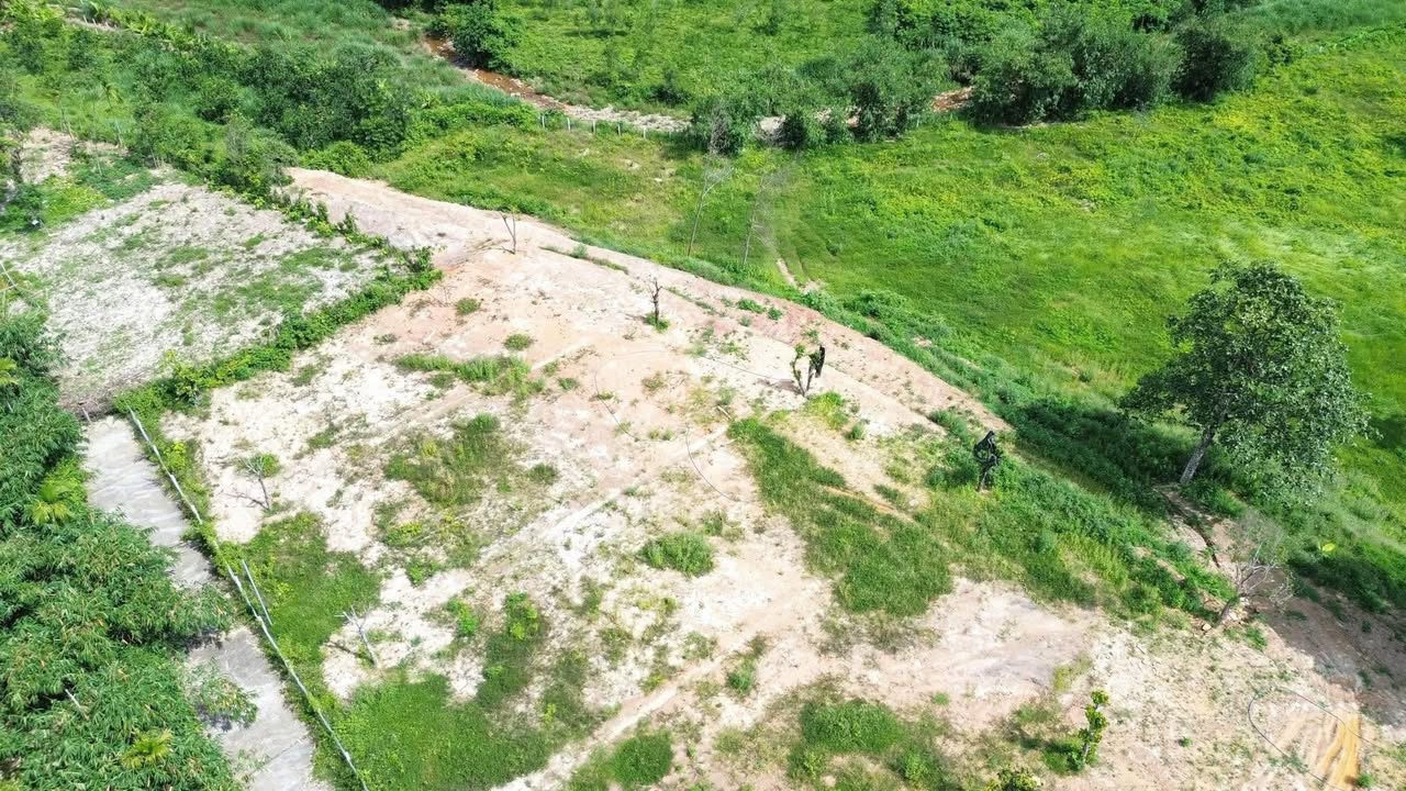 Lô nhà vườn xây sẵn Bà Nà Đà Nẵng 320m² giá 1 tỷ - Không gian sống lý tưởng!