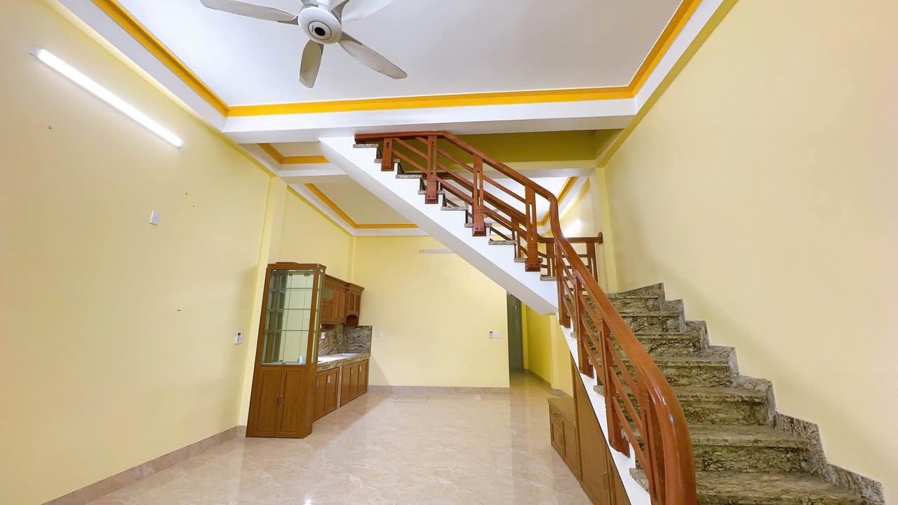 Nhà Phú Sơn Thanh Hóa 76m² giá 3 tỷ - Ô tô đỗ cửa ngay!