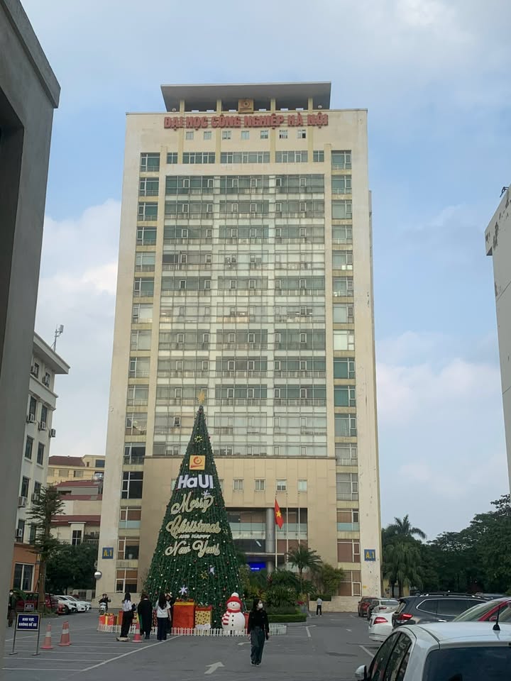 Nhà 4 tầng tại Cầu Diễn, Bắc Từ Liêm 61m² giá 11 tỷ - Đầu tư sinh lời cao!