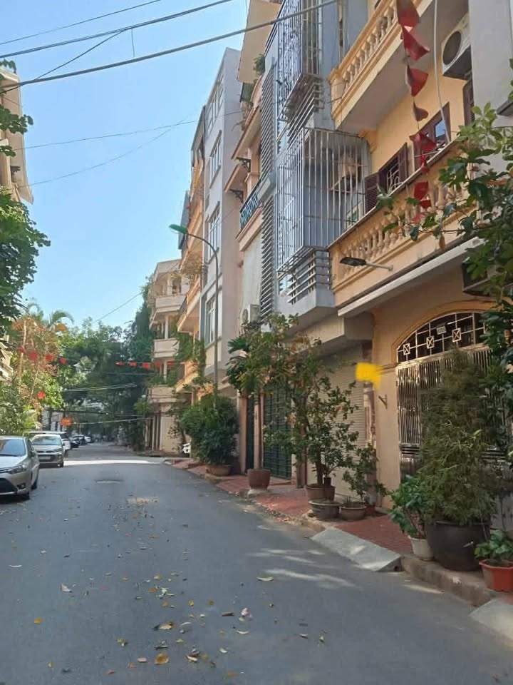 Nhà riêng Hoàng Mai - Đại Kim 62m² giá thỏa thuận - Ô tô vào tận nhà!