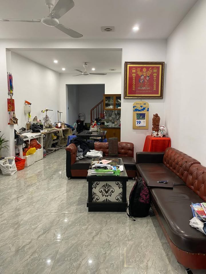 Nhà riêng Bắc Từ Liêm 44m² giá 5 tỷ - Ngõ rộng thoáng, gần hồ điều hòa!