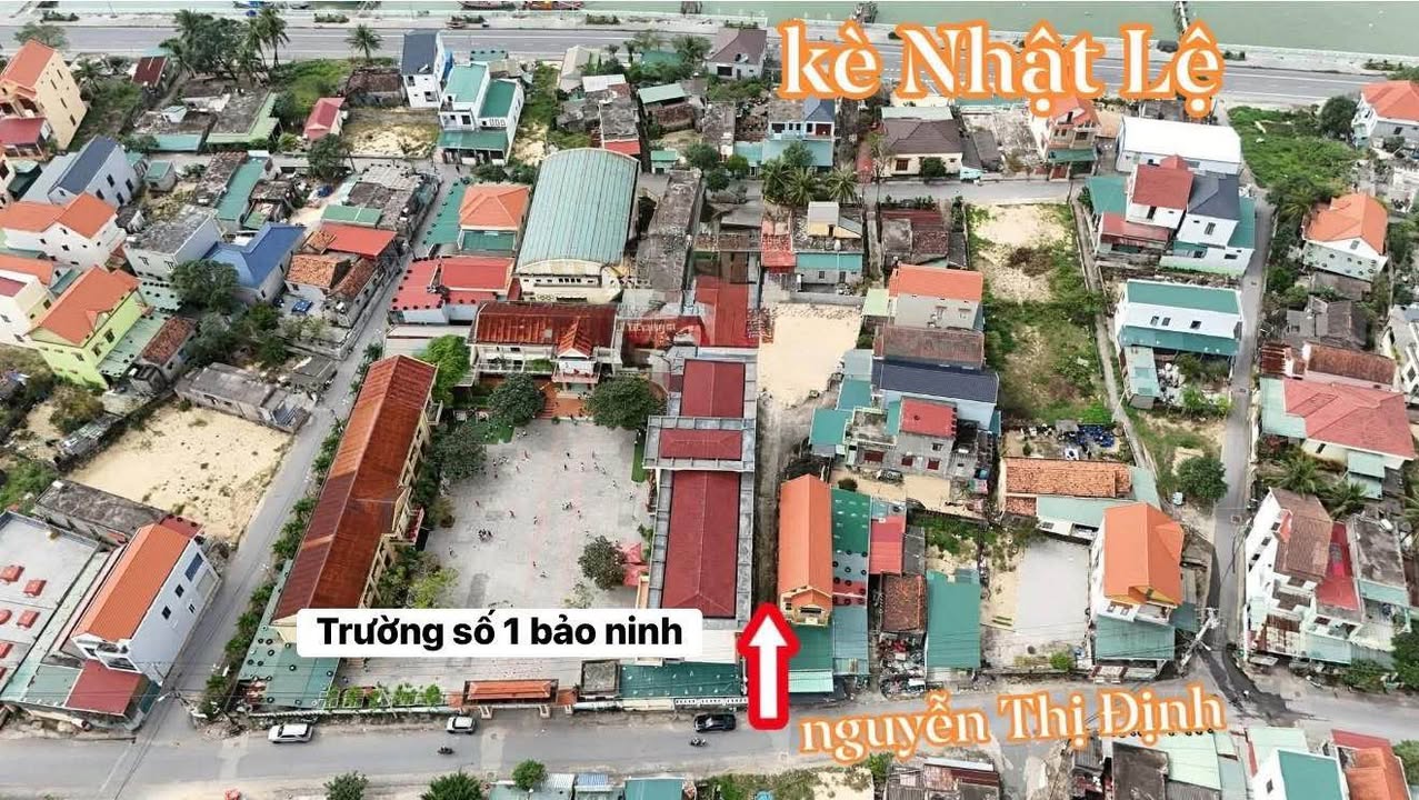Nhà bán Bảo Ninh 120m² giá 1.6 tỷ - Đường ô tô thông thoáng gần trường học!