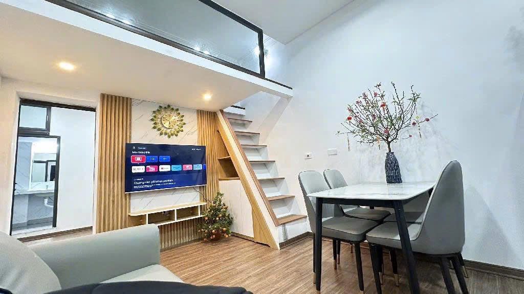 Căn hộ cho thuê tại khu tập thể bệnh viện E, Cầu Giấy 55m² giá 5.5 triệu - Full nội thất tiện nghi!