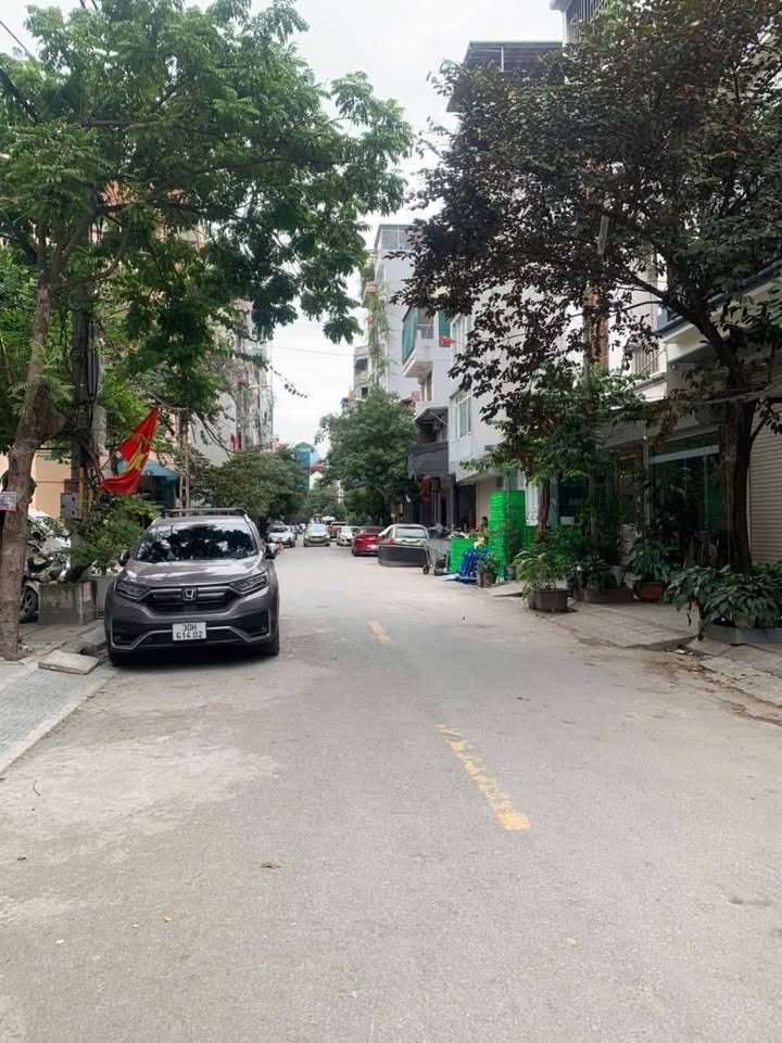 Nhà Phố Phú La Hà Đông 55m² giá 18 triệu - Thiết kế thông minh, nhiều tiện ích!