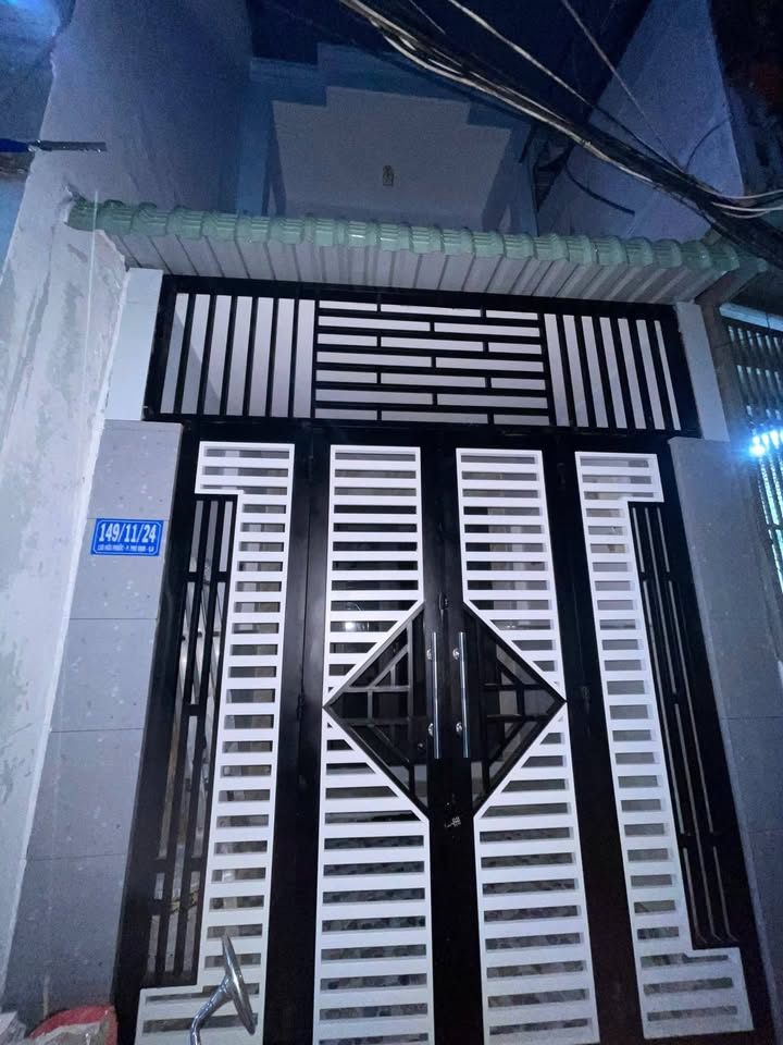 Nhà phố Phú Định, quận 8, 39m² giá 3.78 tỷ - Dọn vào ở ngay!