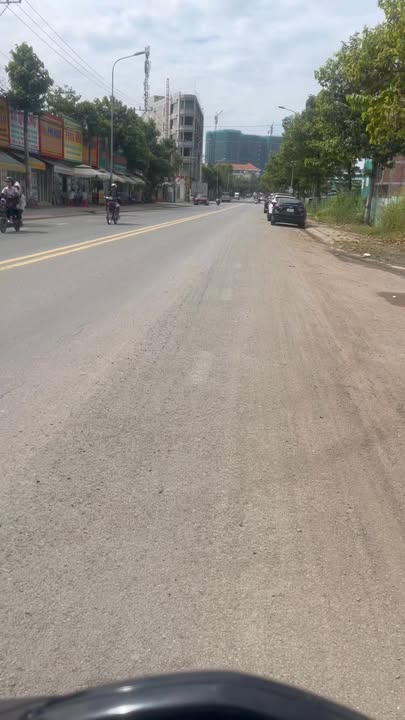 Kho xưởng cho thuê tại Biên Hòa 2200m² giá 165 triệu - Vị trí đắc địa gần TP Dĩ An!