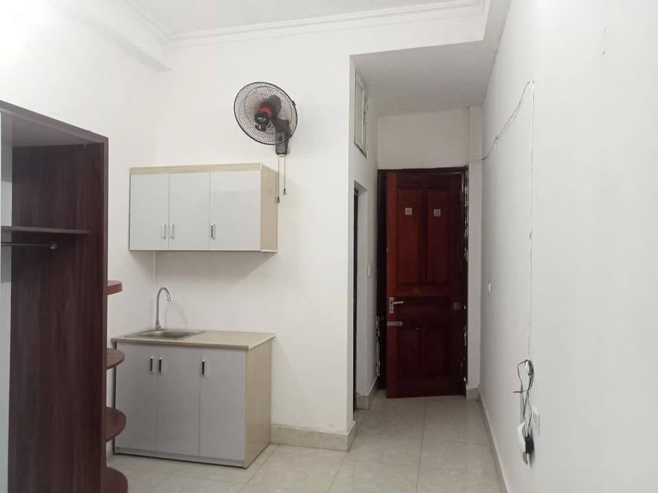 Phòng cho thuê 46 ngõ 897 Giải Phóng, 20m² giá thỏa thuận - Đầy đủ tiện nghi, không chung chủ