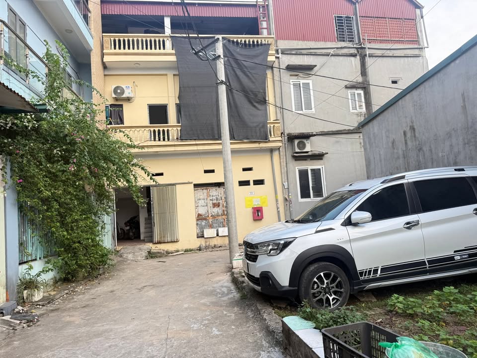 Đất thổ cư góc Quang Minh, Mê Linh 5.5m² giá 3 tỷ - Vị trí đẹp, đầu tư lý tưởng!