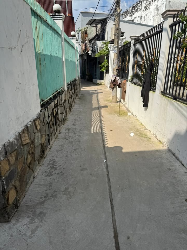 Nhà riêng ấp 2, xã Phong Phú, Bình Chánh 28m² giá 850 triệu - Chính chủ cần bán gấp!