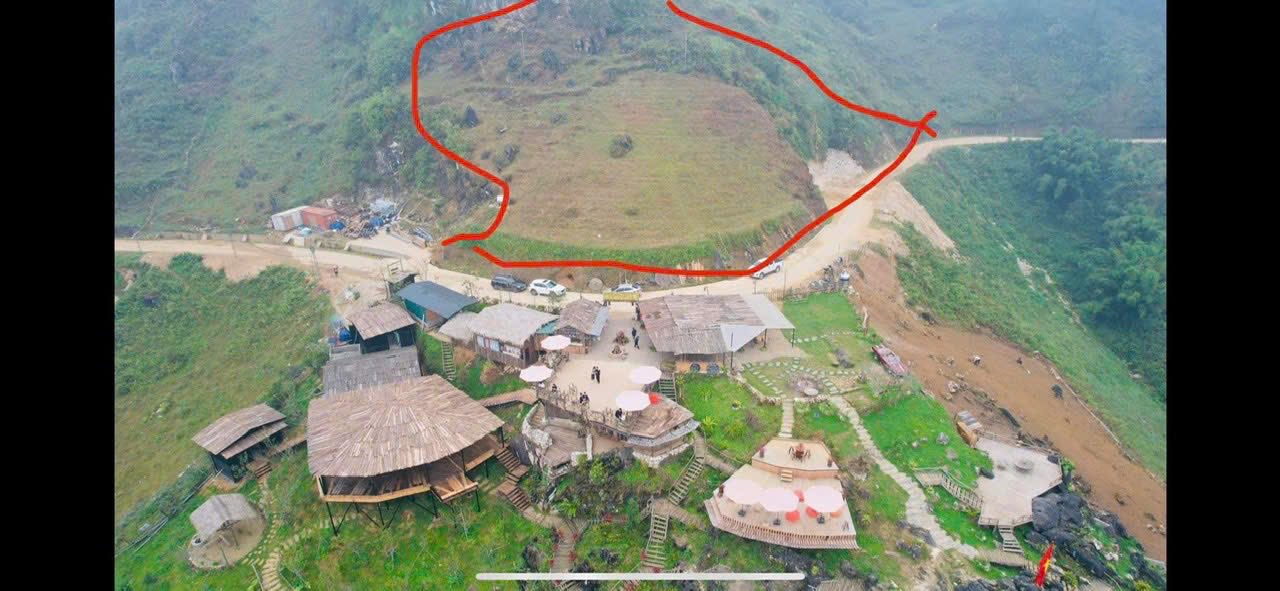 Đất thổ cư Sa Pa 7273m² giá 1x tỷ - Cơ hội đầu tư vàng tại vùng du lịch!