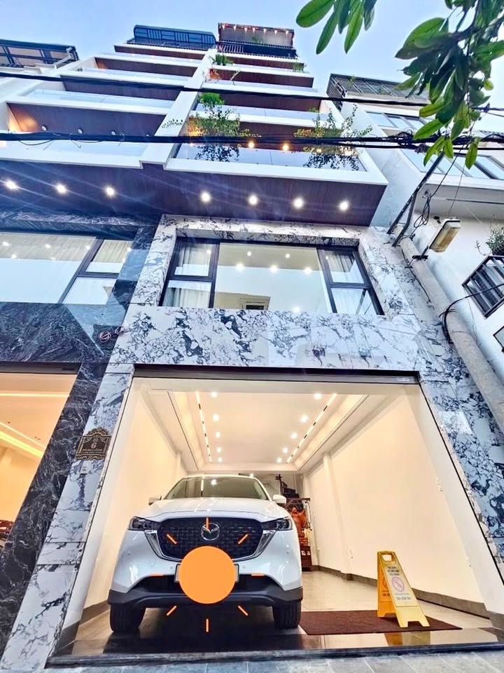 Nhà FrontHouse Cổ Linh 55m² giá 2 tỷ - Đối diện Aeon Mall, đầy đủ nội thất!