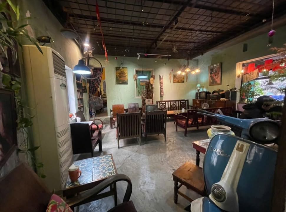 Mặt phố Hoàng Ngọc Phách Đống Đa 130m² - Căn góc kinh doanh tuyệt vời!