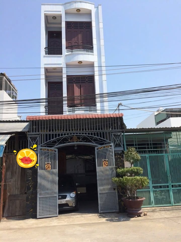 Nhà cho thuê 3.5 tầng đường Cù Chính Lan 260m² - Lý tưởng cho văn phòng, spa!
