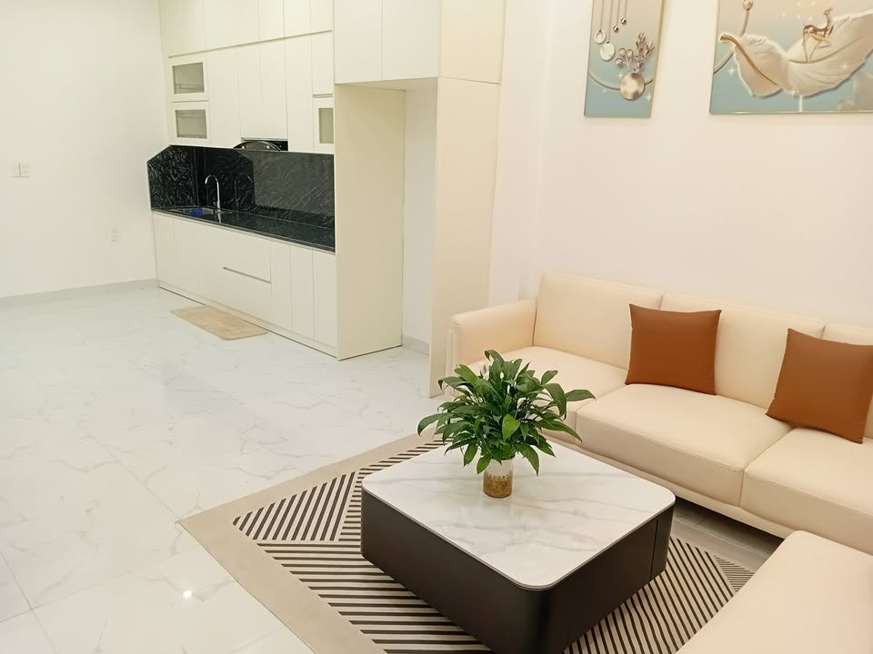 Nhà mới Thanh Đàm 45m² giá 7 tỷ - Full nội thất, sẵn sàng vào ở!