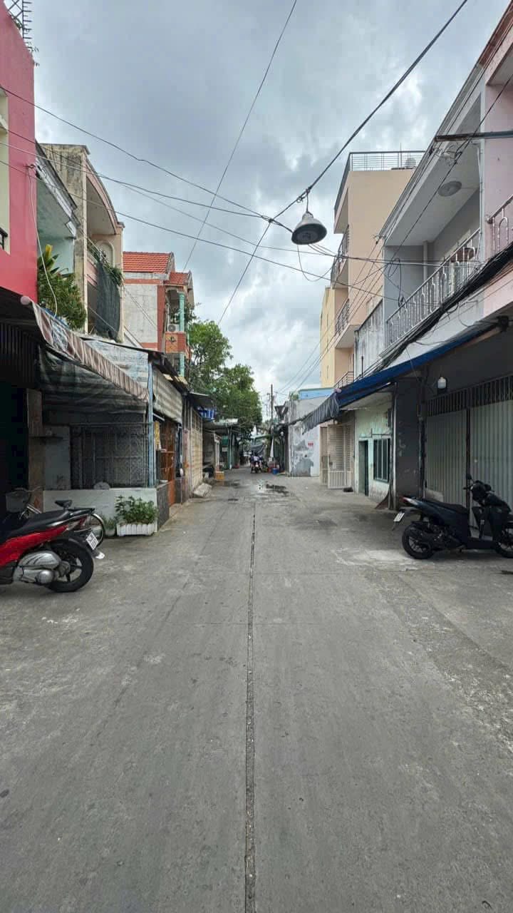 Nhà hẻm xe hơi 7m Hòa Bình, Quận 11, 53m² giá 6.3 tỷ - Đầu tư sinh lời ngay!