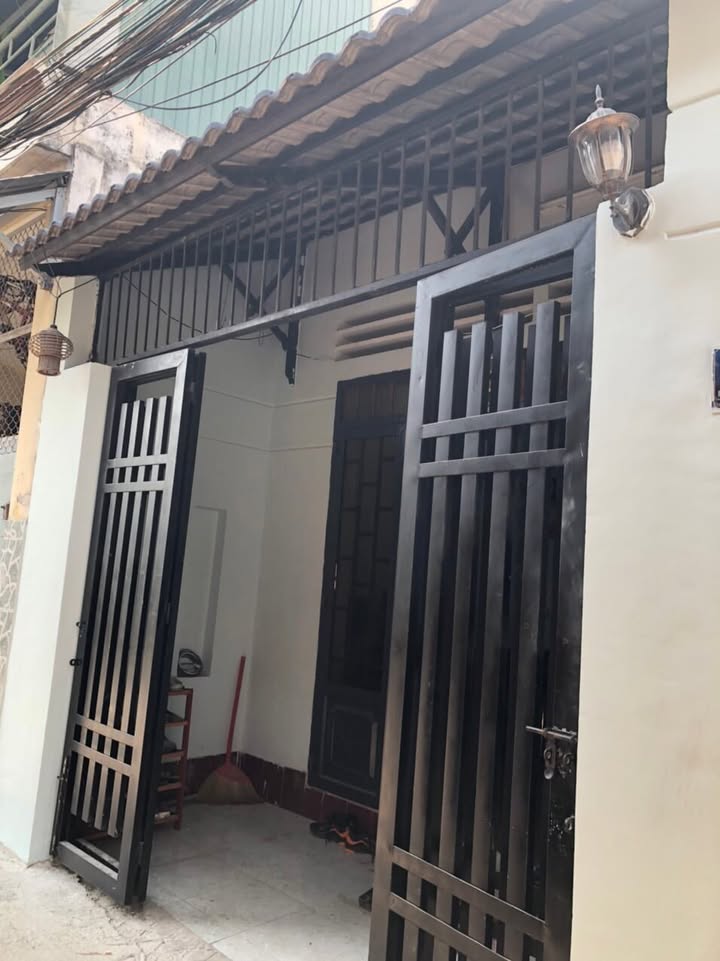 Nhà hẻm đường Lê Văn Việt, P.Tăng Nhơn Phú B, Q.9 - 62m² giá 3.98 tỷ - Pháp lý sổ hồng chính chủ!