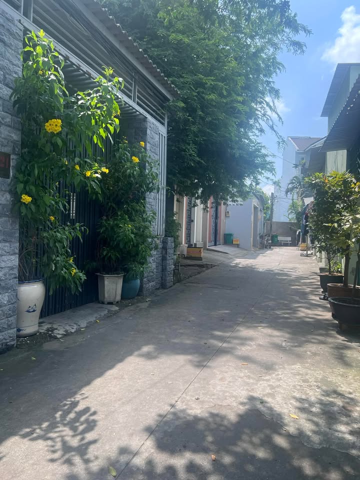 Lô đất hẻm xe hơi Lê Văn Thịnh, Q2 - 94.5m² giá 5.99 tỷ - Xây dựng tự do!