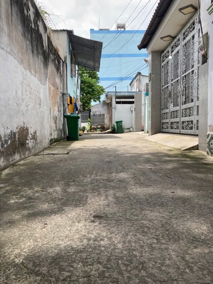 Đất Hiệp Bình Chánh Thủ Đức 81m² giá 3 tỷ - Sổ đỏ, xây dựng tự do!