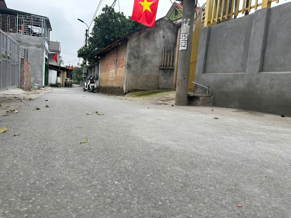 Đất Lai Sơn Vĩnh Yên 105m² giá chỉ 1 tỷ - Vị trí kết nối thuận lợi!