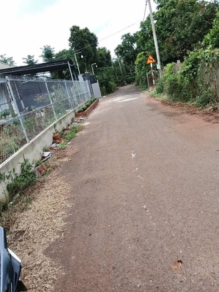 Đất Bàu Chinh 1000m² giá 1.35 tỷ - Đầu tư sinh lời ngay!