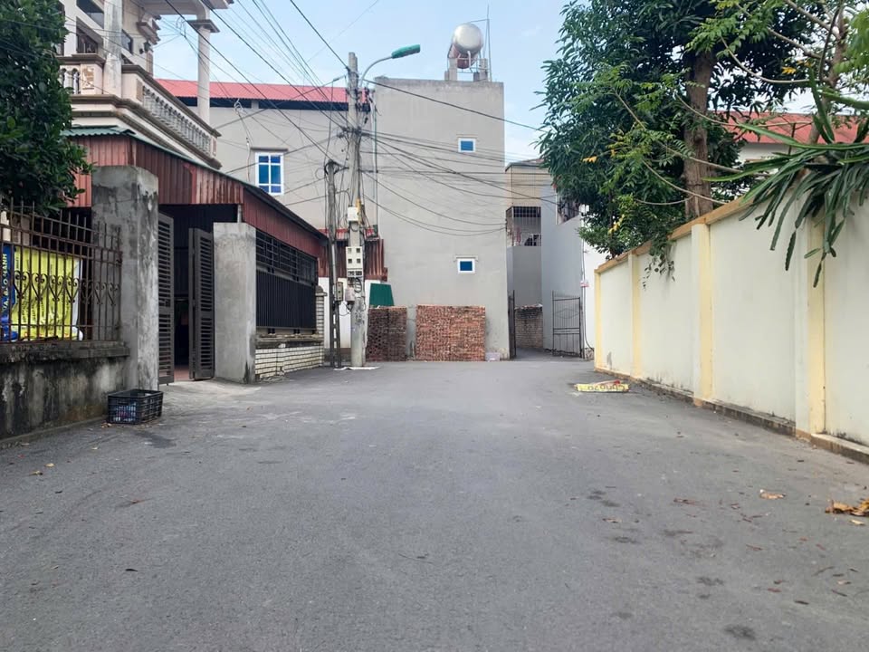 Đất nền Đôn Hậu, Khai Quang, Vĩnh Yên 120m² giá 2 tỷ - Mặt tiền 6m, vị trí thuận lợi!