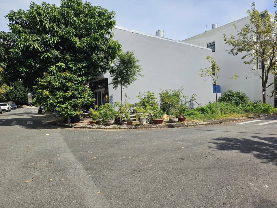 Đất nền góc 2 mặt tiền đường số 1 & 8 - Khu Văn Hóa Tây Đô 115,5m² giá 5,8 tỷ - Cơ hội đầu tư tuyệt vời!